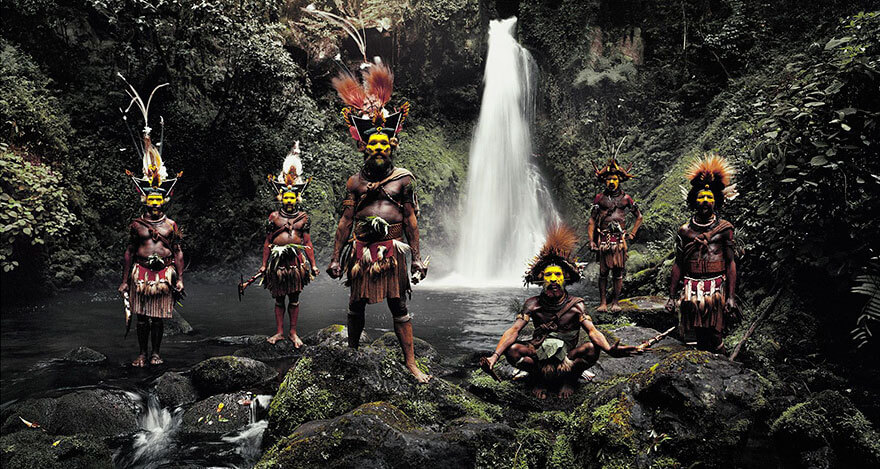 21 Stunning Pictures Of Isolated Tribes From All Around The Globe 8