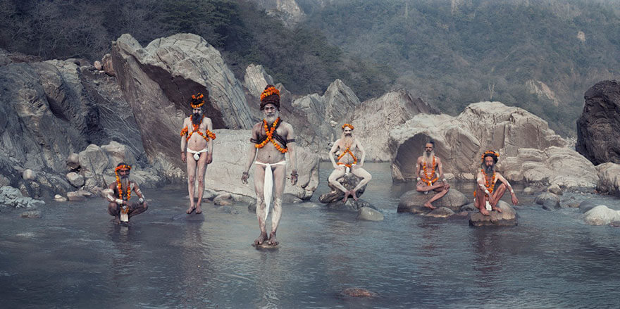 21 Stunning Pictures Of Isolated Tribes From All Around The Globe 11