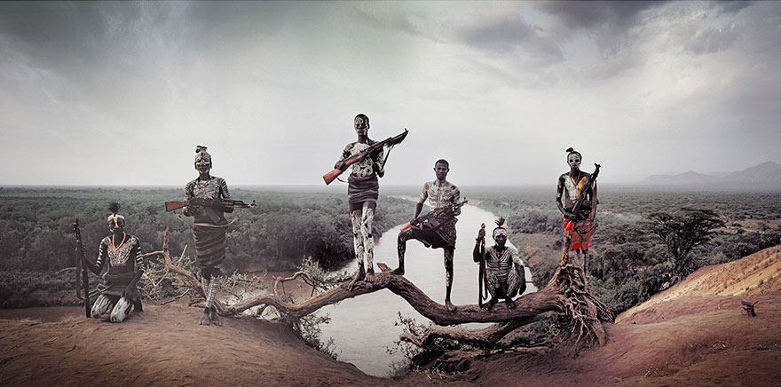 21 Stunning Pictures Of Isolated Tribes From All Around The Globe 20