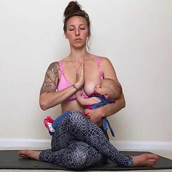 Mind Blowing Pictures Of Woman Who Is Doing Yoga Poses While Breastfeeding Her Baby 29