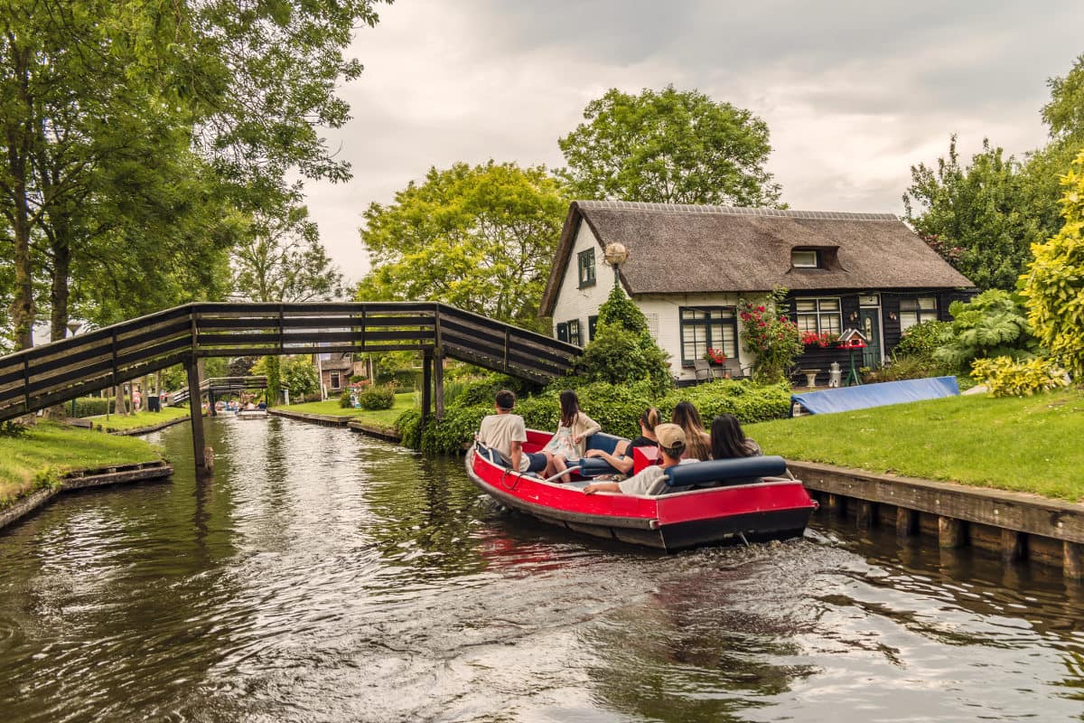 Paseo Barca Canales Giethoorn