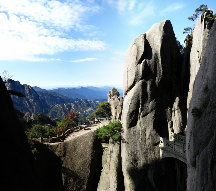 Huangshan 黄山 Fairy Walking Bridge 步仙桥