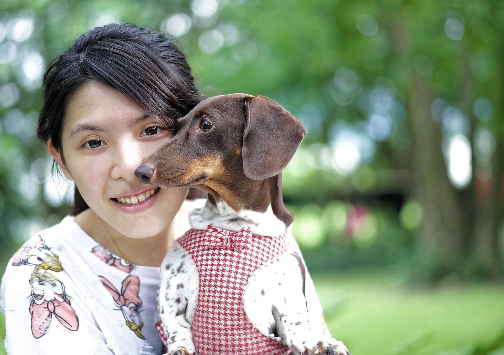 Girl And Dog 962191_1920 1024x722