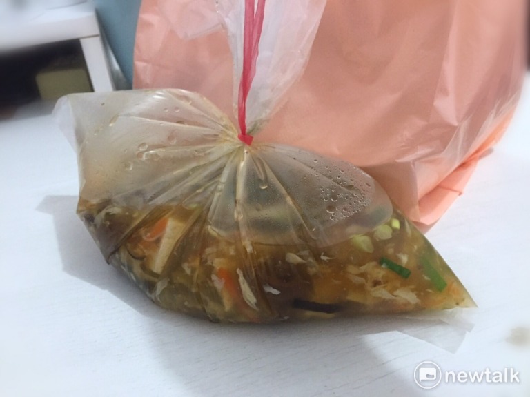 Doctor Tapau Ing Hot Soup Food In Plastic Bags Can Increase Risk Of Breast Cancer World Of Buzz 3 768x576