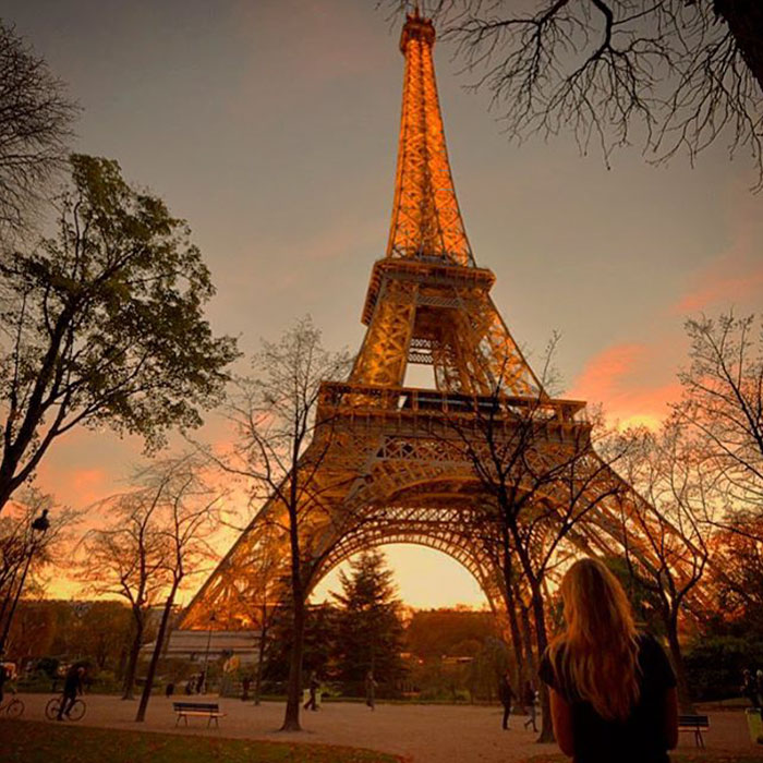 27 Year Old Woman To Become First Female Ever To Visit Every Country On Earth She’s Hoping To Become The First Documented Woman To Travel To All 196 Countries