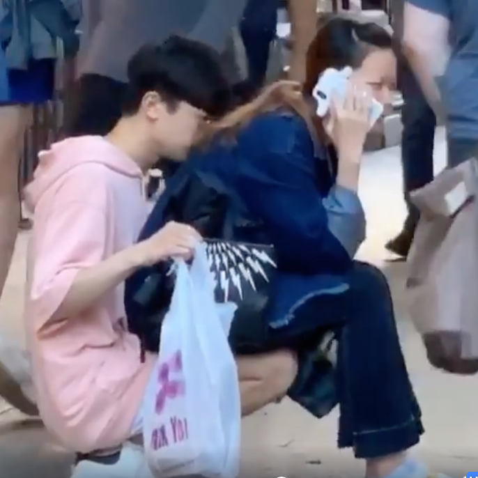 Viral Video Proves People Can Do Stupid Things For Love World Of Buzz 3