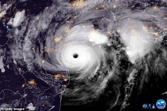 27720410 8262701 Scientists_warn_that_climate_change_will_slow_the_movement_of_hu A 33_1588031322180