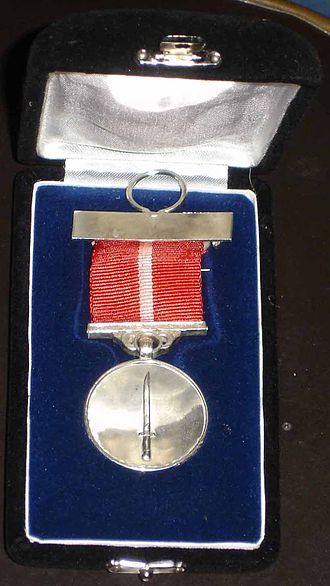330px Sena_Medal