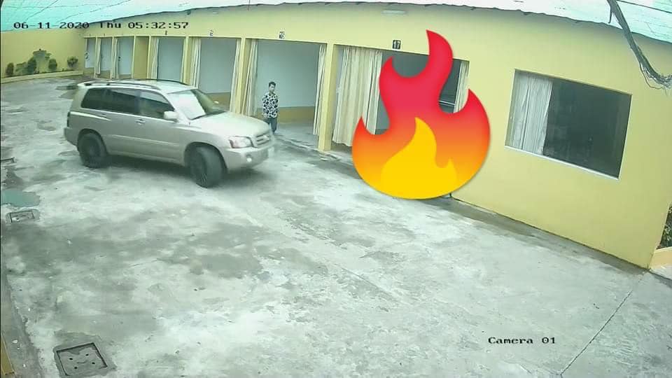 ឭ