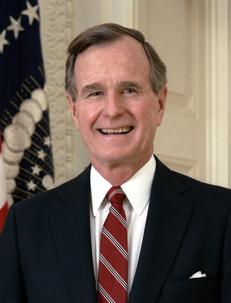 800px George_H._W._Bush_presidential_portrait_(cropped)