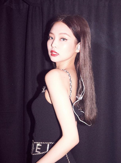 190528_Blacpink_Jennie_Fashion_ _Instagram 1