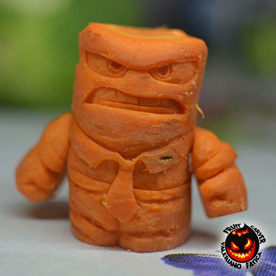 Artist Uses Fruits And Vegetables To Create Amazing Sculptures 602f79b74c29c__880