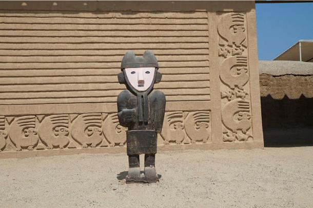 Chan Chan Sculpture