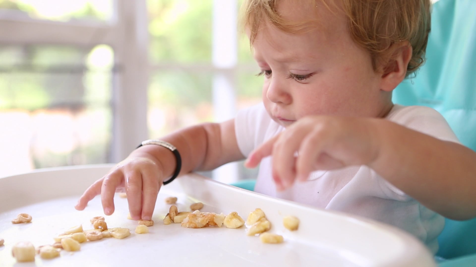 Baby Led_weaning_dos_and_donts_still