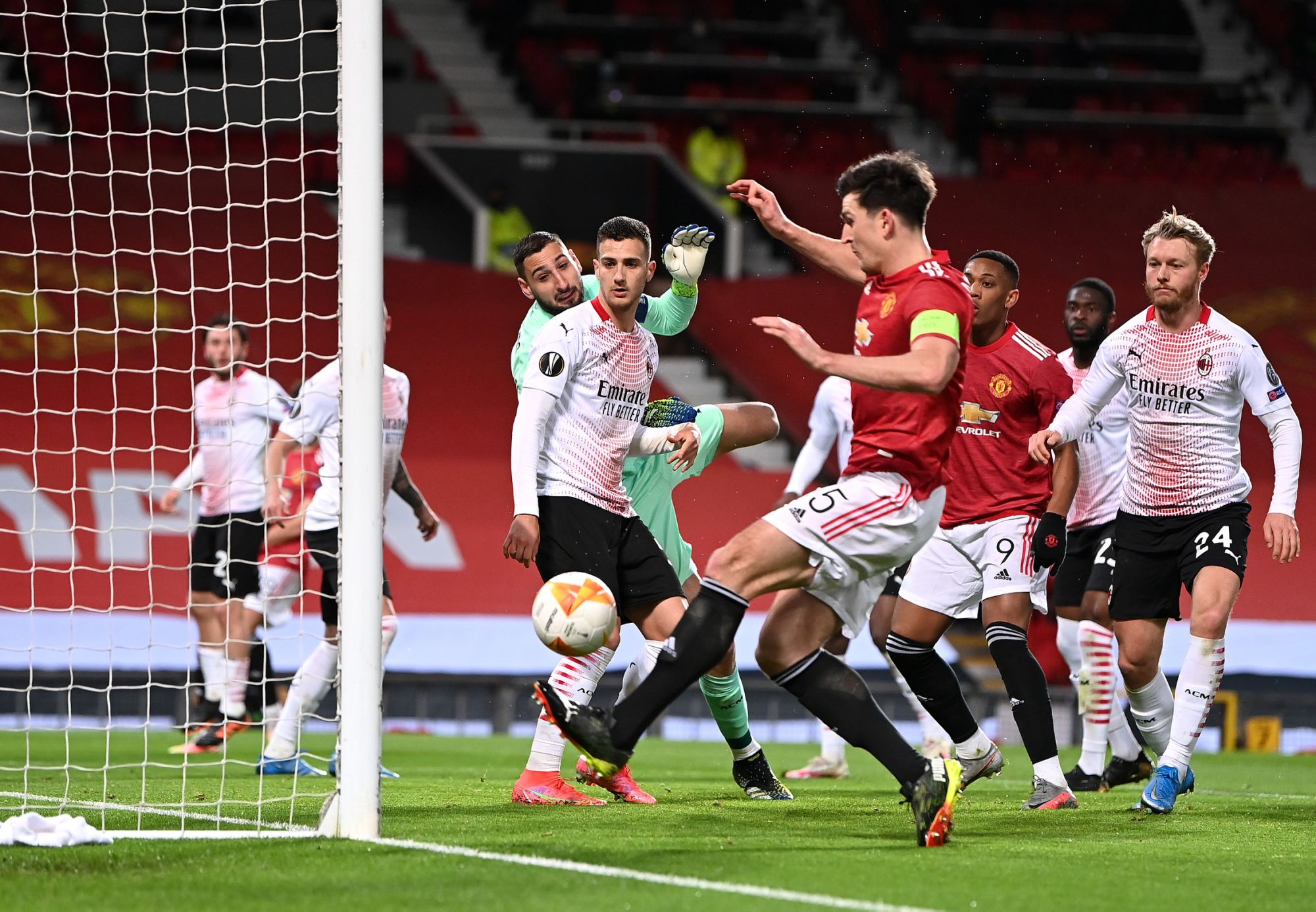 Manchester United V A.C. Milan UEFA Europa League Round Of 16 Leg One