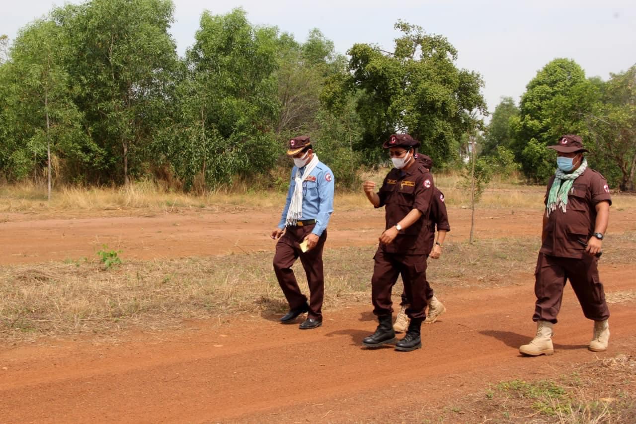 ១២