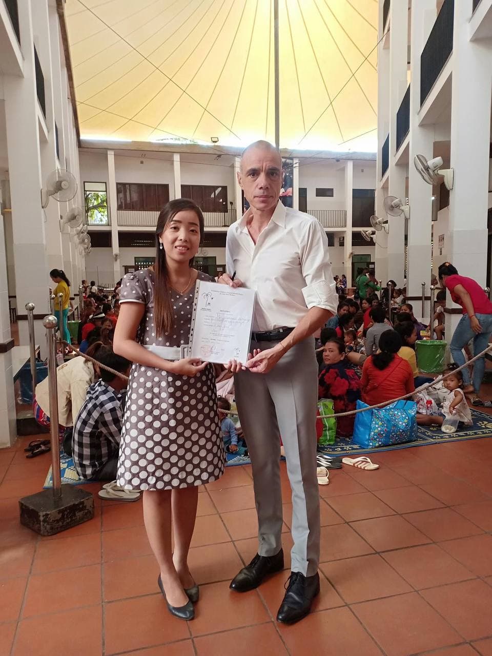 បរិច្ចាកថវិកាជូនមន្ទីរពេទ្យគន្ធបុប្ផា