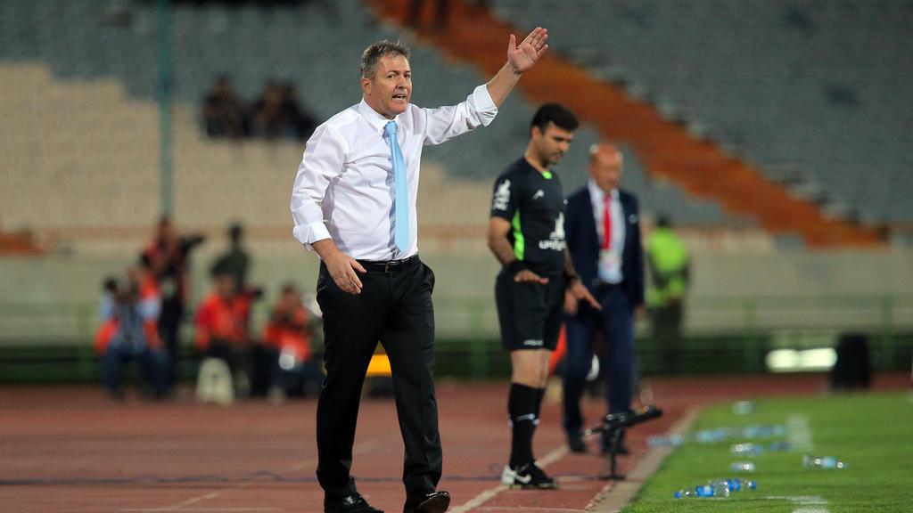 Head Coach Dragan Skocic Of Sanat Naft Abadan Reacts During The Persian Gulf Pro League Match Between Perspolis FC And