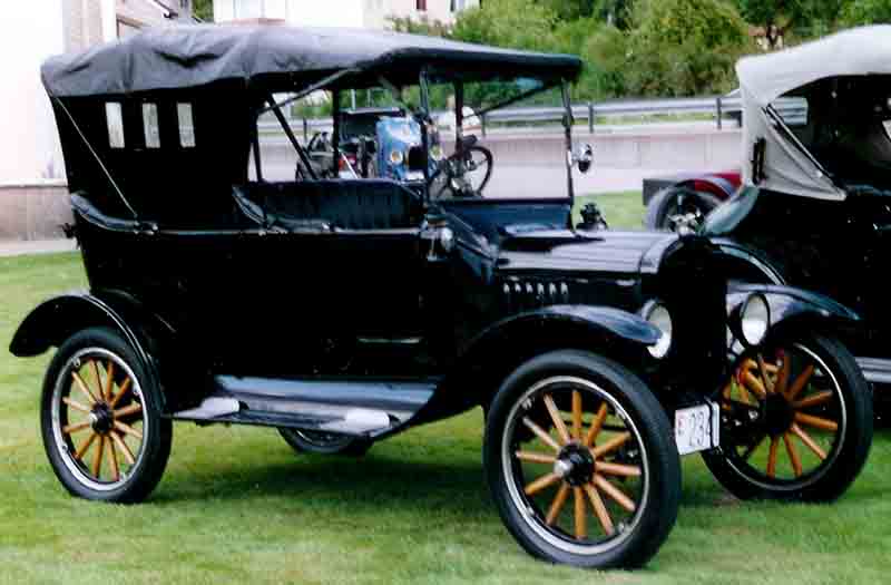 1921_Ford_Model_T_Touring_3