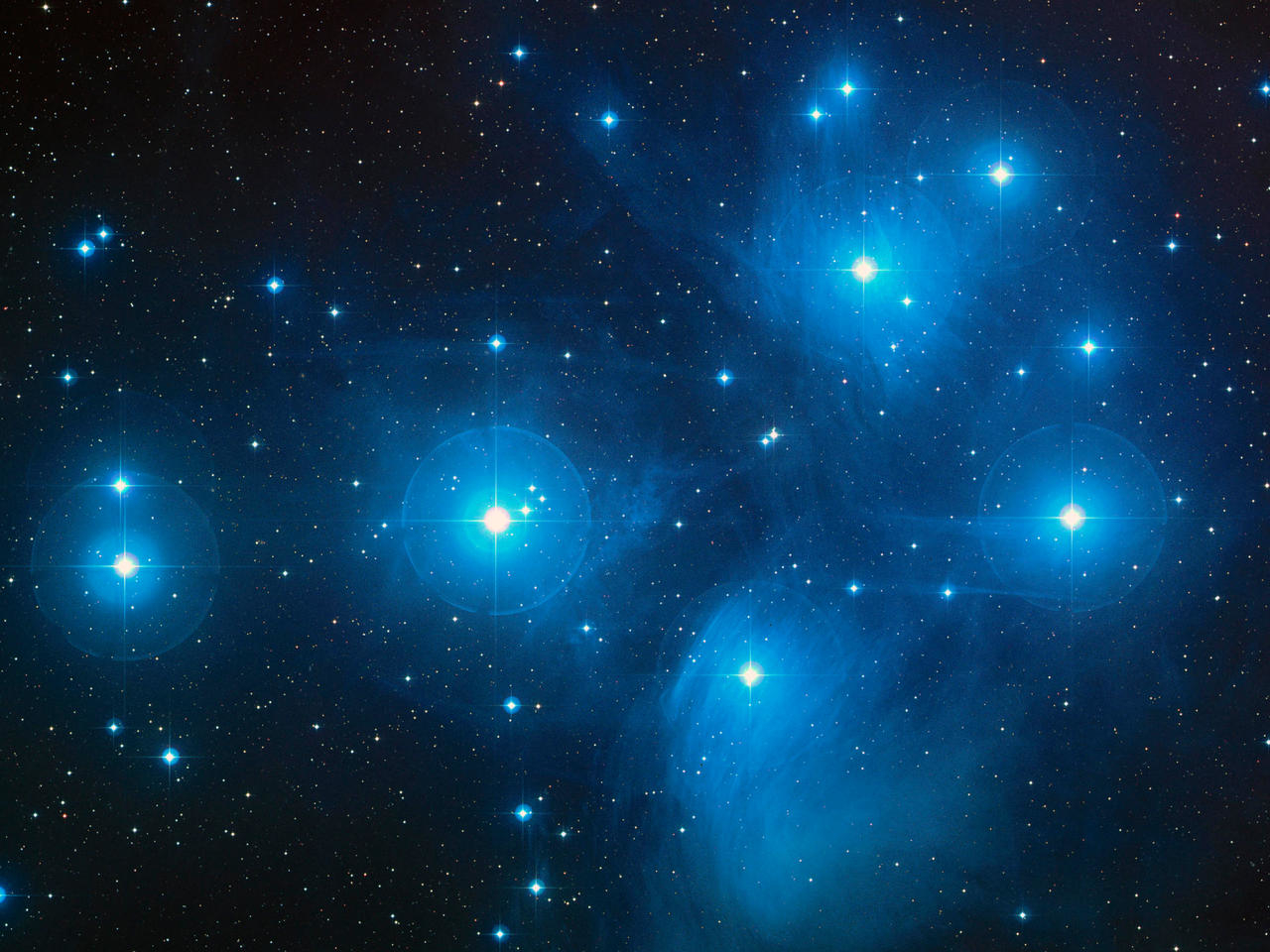 Pleiades_hubble
