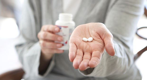 Univadis_23.5.2016_Su_dung_aspirin_sau_con_dot_quy_nho_phong_tranh_dot_quy_lon