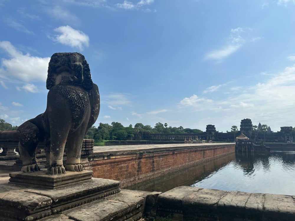 បទយកការណ៍៖ ស្ពានហាល ដែលជាច្រកសំខាន់ចូលទៅប្រាសាទអង្គរវត្ត ជួសជុលរួចសម្រេច១០០% ដោយប្រើរយៈពេល ២៧ឆ្នាំ