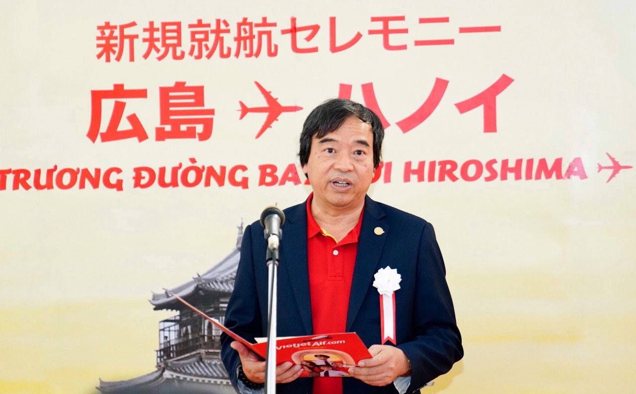 Vietjet_Vice_President_Nguyen_Duc_Thinh_expresses_the_airline’s (1)
