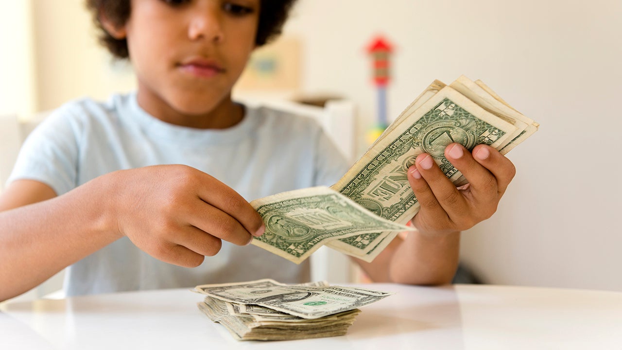 How Much Allowance To Give Kids