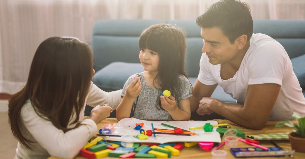 Should You Play With Your Kids All The Time