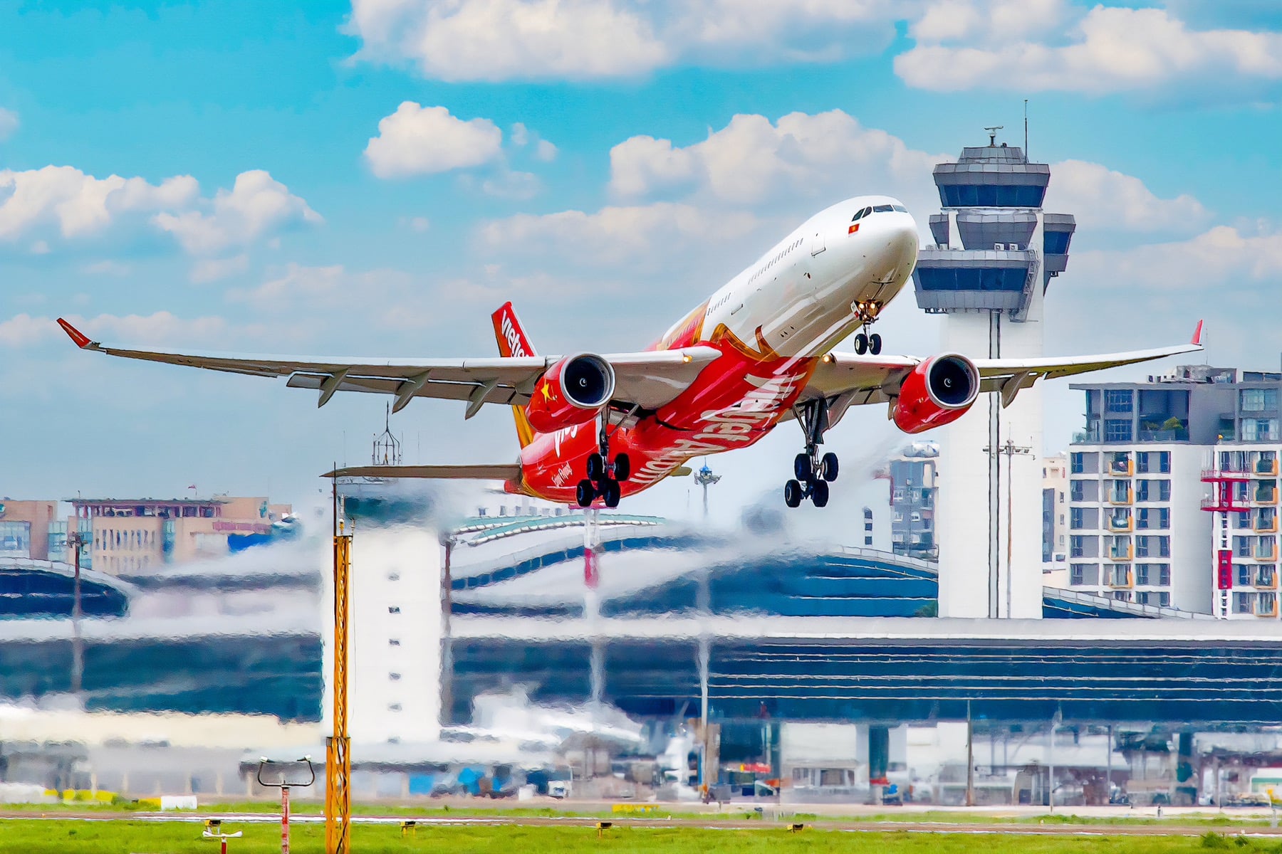 Photo_1_Vietjet’s_operations_in_1H2024_outperformed_pre_pandemic's