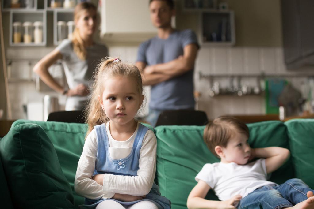 Frustrated,Kid,Girl,Feels,Upset,,Offended,Or,Bored,Ignoring,Avoiding