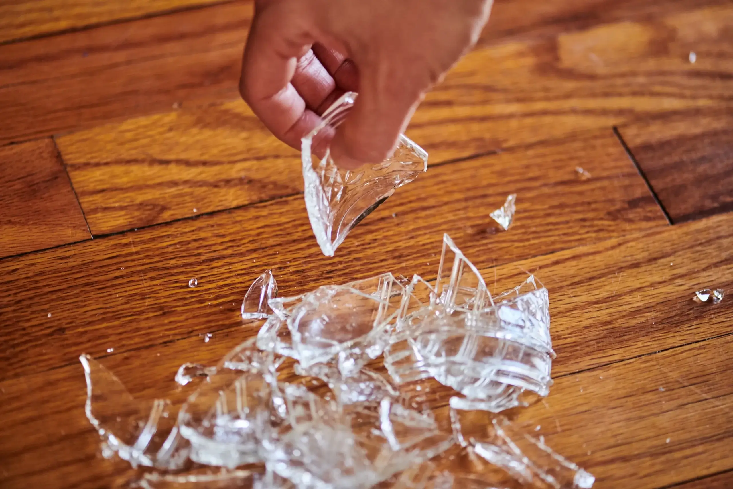 4 Easy Ways To Clean Up Broken Glass Tips From The Kitchn661
